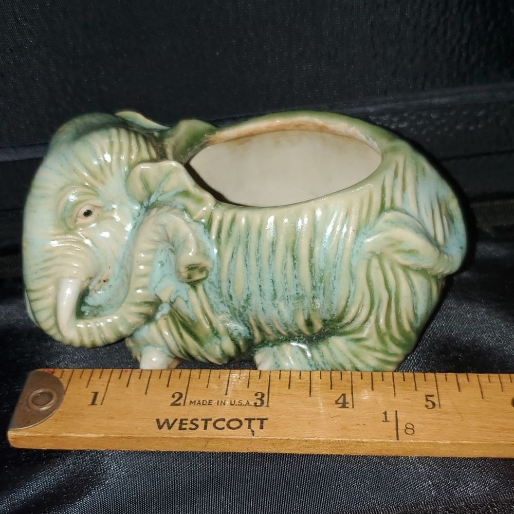 Elephant Ceramic Planter - Picture 8 of 10